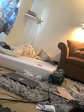 SilverandFox online show from 10-13-25, 04:19