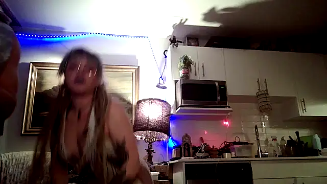 SilverandFox online show from 01-21-25, 01:21