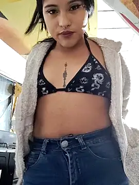 Snapshot of lovelypocahontas11 chatting on 02-22-25, 03:23 lovelypocahontas11 online show from 02-22-25, 03:23