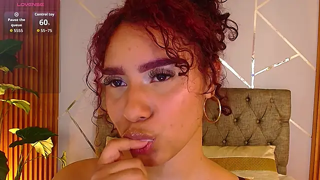 charlottee white online show from 03-31-26, 10:01