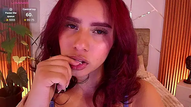 charlottee white online show from 03-25-26, 08:19