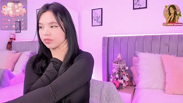 vanesa moon   online show from 11-21-25, 11:59