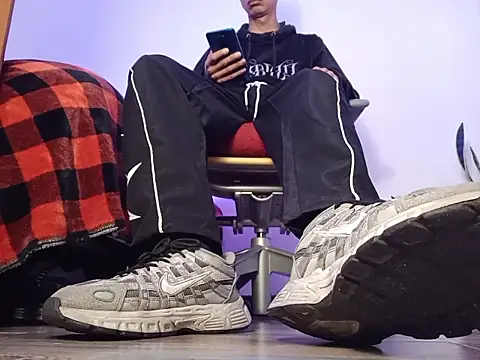 Snapshot of codysmith chatting on 03-09-26, 01:03 codysmith online show from 03-09-26, 01:03