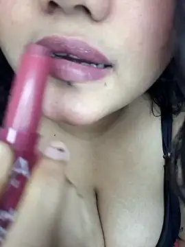 Snapshot of Riya_Stream01 chatting on 06-28-26, 04:57 Riya Stream01 online show from 06-28-26, 04:57