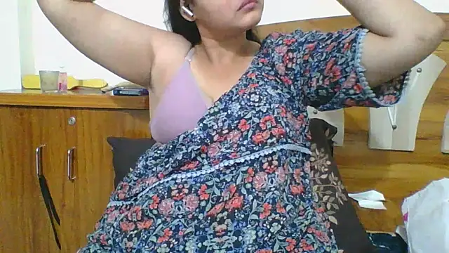 Riya Stream01 online show from 04-07-26, 05:15