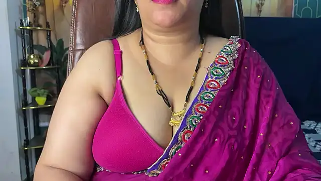 Snapshot of FlatVincy4 chatting on 04-18-26, 03:25 FlatVincy4 online show from 04-18-26, 03:25