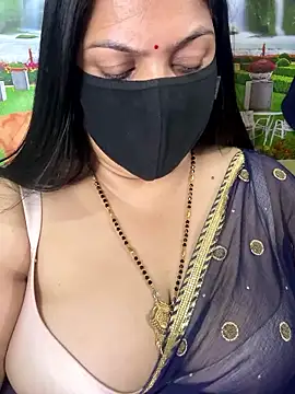 FlatVincy4 online show from 10-31-25, 04:03