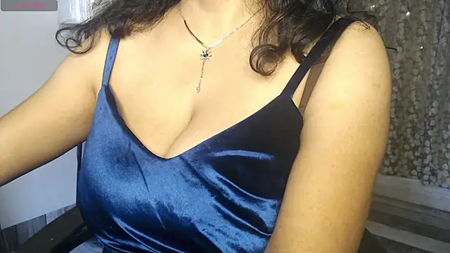 hot menka online show from 02-14-26, 10:15