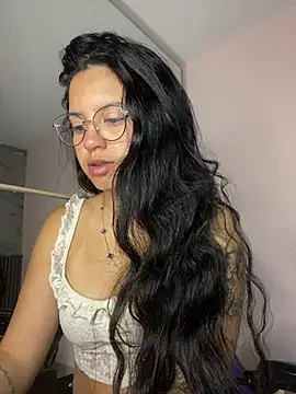 Rosita forever  online show from 02-23-26, 02:28