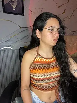 Rosita forever  online show from 10-25-25, 02:22