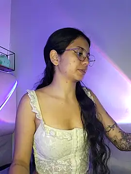 Rosita forever  online show from 03-20-25, 06:31