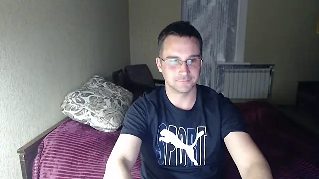 Snapshot of Sanderx chatting on 03-07-25, 10:21 Sanderx online show from 03-07-25, 10:21