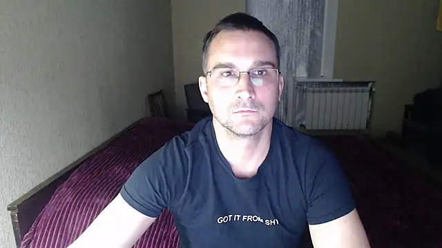 Snapshot of Sanderx chatting on 02-18-25, 08:25 Sanderx online show from 02-18-25, 08:25