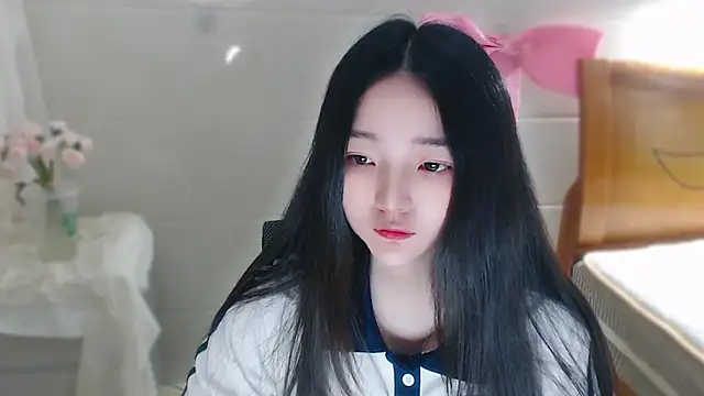 qiqi--- online show from 04-24-26, 05:09