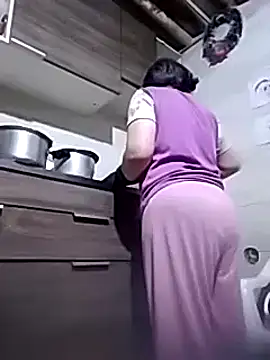 Snapshot of Saori_san_ chatting on 01-12-25, 01:11 Saori san online show from 01-12-25, 01:11