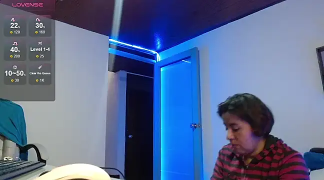 Snapshot of Saori_san_ chatting on 12-26-24, 01:32 Saori san online show from 12-26-24, 01:32