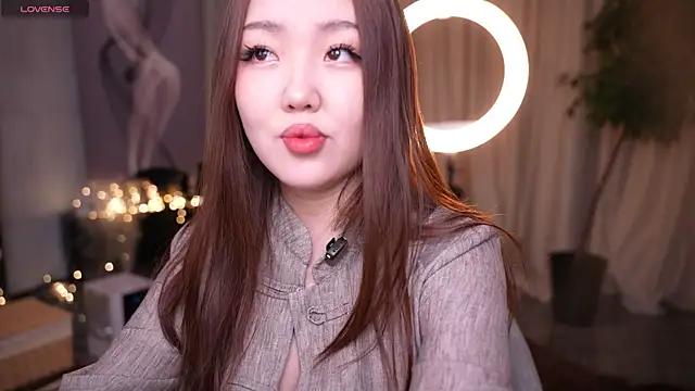 Amelyisthatyou online show from 04-18-26, 03:53