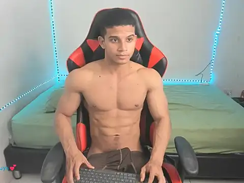 oliver thompsson7 online show from 02-07-26, 11:13