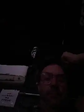 Johnny Bottoms online show from 04-21-26, 03:46