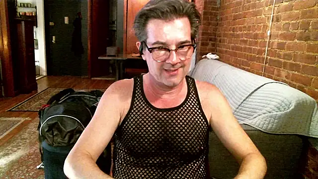 Johnny Bottoms online show from 04-05-26, 07:09