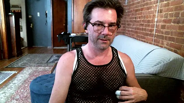 Johnny Bottoms online show from 04-18-26, 05:48