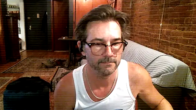 Johnny Bottoms online show from 04-29-26, 09:54