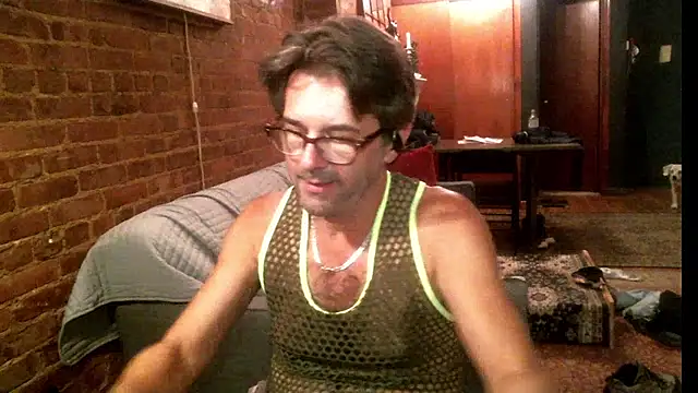 Snapshot of Johnny_Bottoms chatting on 09-24-25, 11:21 Johnny Bottoms online show from 09-24-25, 11:21