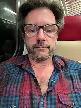 Snapshot of Johnny_Bottoms chatting on 03-12-25, 01:25 Johnny Bottoms online show from 03-12-25, 01:25
