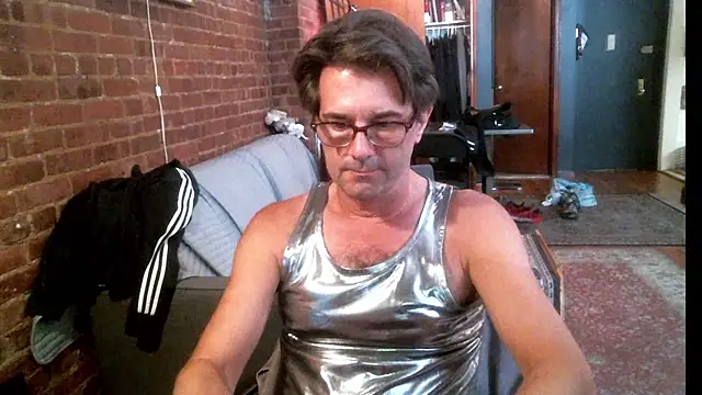 Snapshot of Johnny_Bottoms chatting on 09-21-25, 04:56 Johnny Bottoms online show from 09-21-25, 04:56