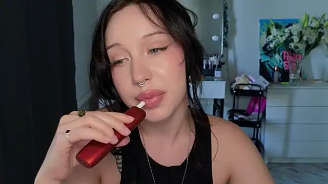 Snapshot of MoranaMissGod chatting on 05-22-26, 12:47 MoranaMissGod online show from 05-22-26, 12:47