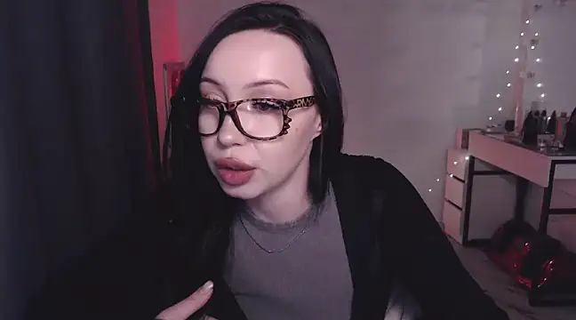 MoranaMissGod online show from 12-28-24, 12:47