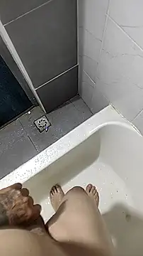 DTuannHallT online show from 04-10-26, 12:12