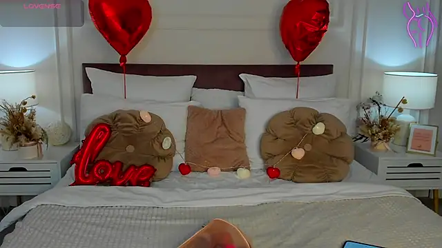 Snapshot of ChloeSug chatting on 02-14-26, 08:20 ChloeSug online show from 02-14-26, 08:20