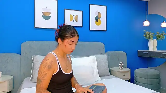 martina roldam online show from 01-07-26, 08:47