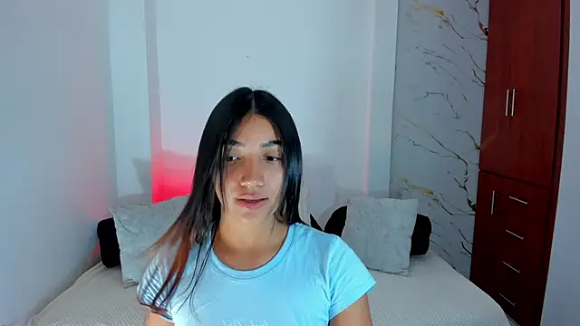 Snapshot of martina_roldam chatting on 05-11-26, 03:30 martina roldam online show from 05-11-26, 03:30