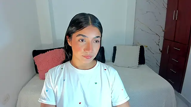 Snapshot of martina_roldam chatting on 06-25-26, 01:14 martina roldam online show from 06-25-26, 01:14