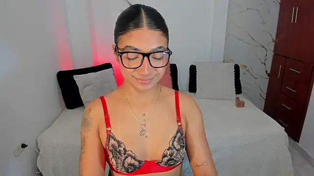 Snapshot of martina_roldam chatting on 05-19-26, 12:48 martina roldam online show from 05-19-26, 12:48