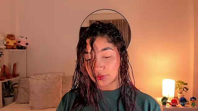 martina roldam online show from 03-18-25, 12:40