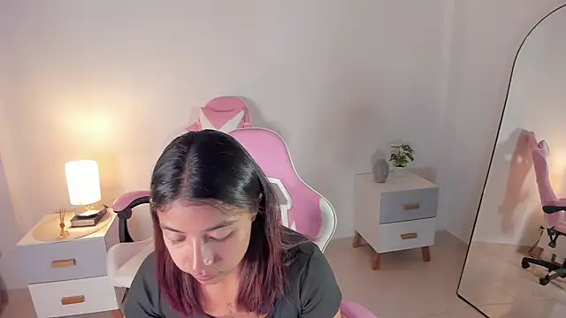 martina roldam online show from 09-30-25, 01:22