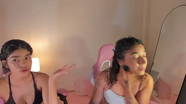 martina roldam online show from 09-22-25, 03:23