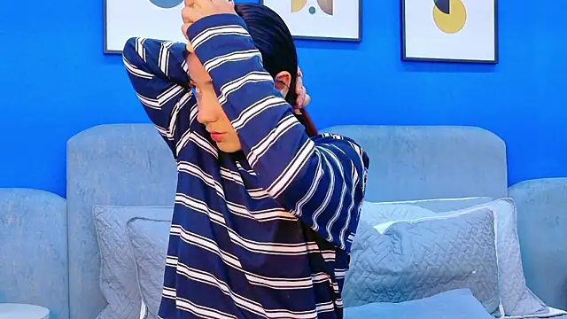 martina roldam online show from 02-11-26, 10:42