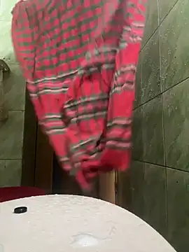 Snapshot of GildanK18 chatting on 01-13-26, 06:06 GildanK18 online show from 01-13-26, 06:06