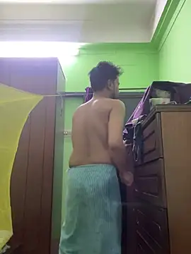 Snapshot of GildanK18 chatting on 03-14-25, 05:24 GildanK18 online show from 03-14-25, 05:24