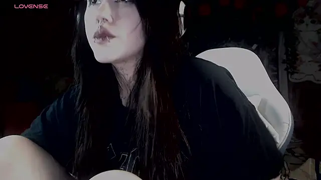 chloe crystall killer online show from 03-09-26, 05:33