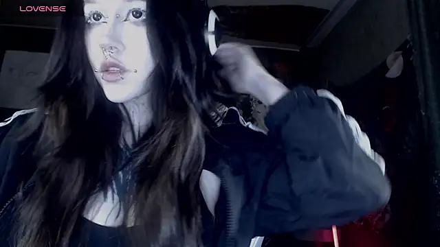 chloe crystall killer online show from 04-10-26, 01:34