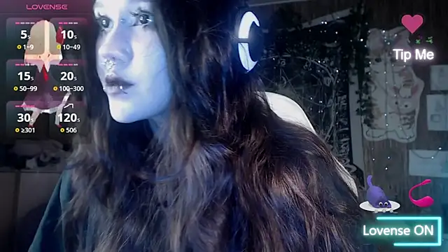 Snapshot of chloe_crystall_killer chatting on 04-30-26, 10:11 chloe crystall killer online show from 04-30-26, 10:11