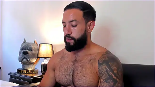 Snapshot of BradLeon_ chatting on 10-07-25, 07:26 BradLeon online show from 10-07-25, 07:26