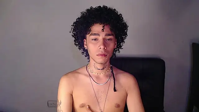 Snapshot of seven7xis chatting on 01-24-25, 10:11 seven7xis online show from 01-24-25, 10:11