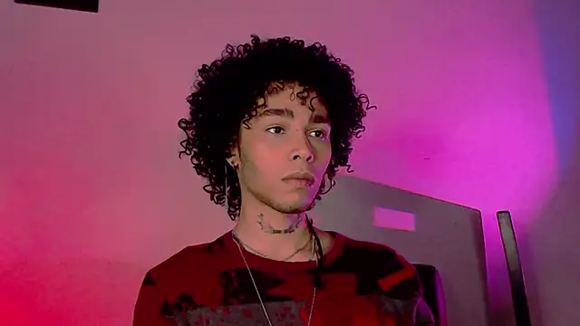 Snapshot of seven7xis chatting on 01-26-25, 05:56 seven7xis online show from 01-26-25, 05:56