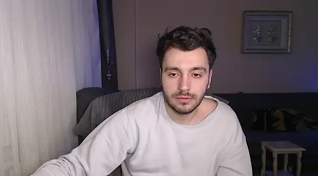handsomeee04 online show from 03-20-25, 10:18